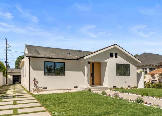 825 N Naomi, Burbank