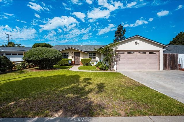 2211 Meyer, Costa Mesa