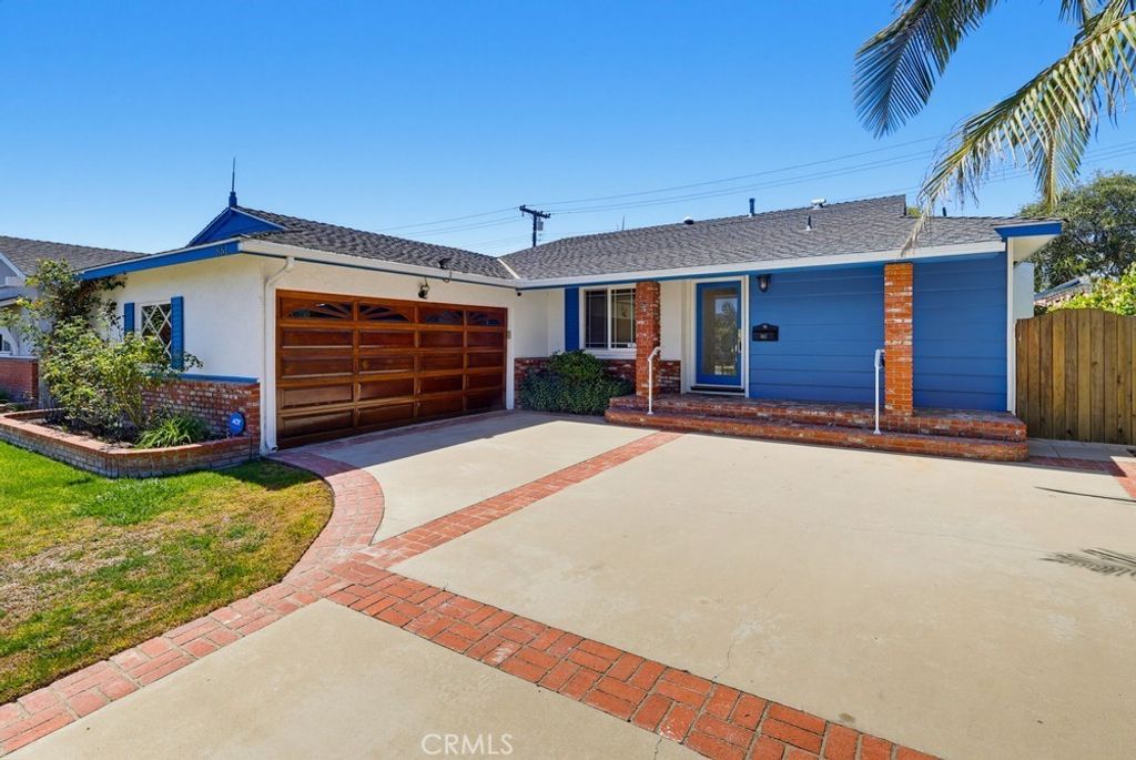 861 Roxanne, Long Beach