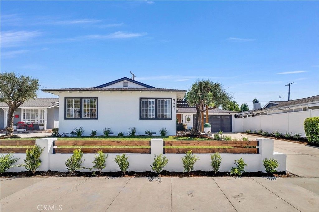 721 N Milford Road, Orange