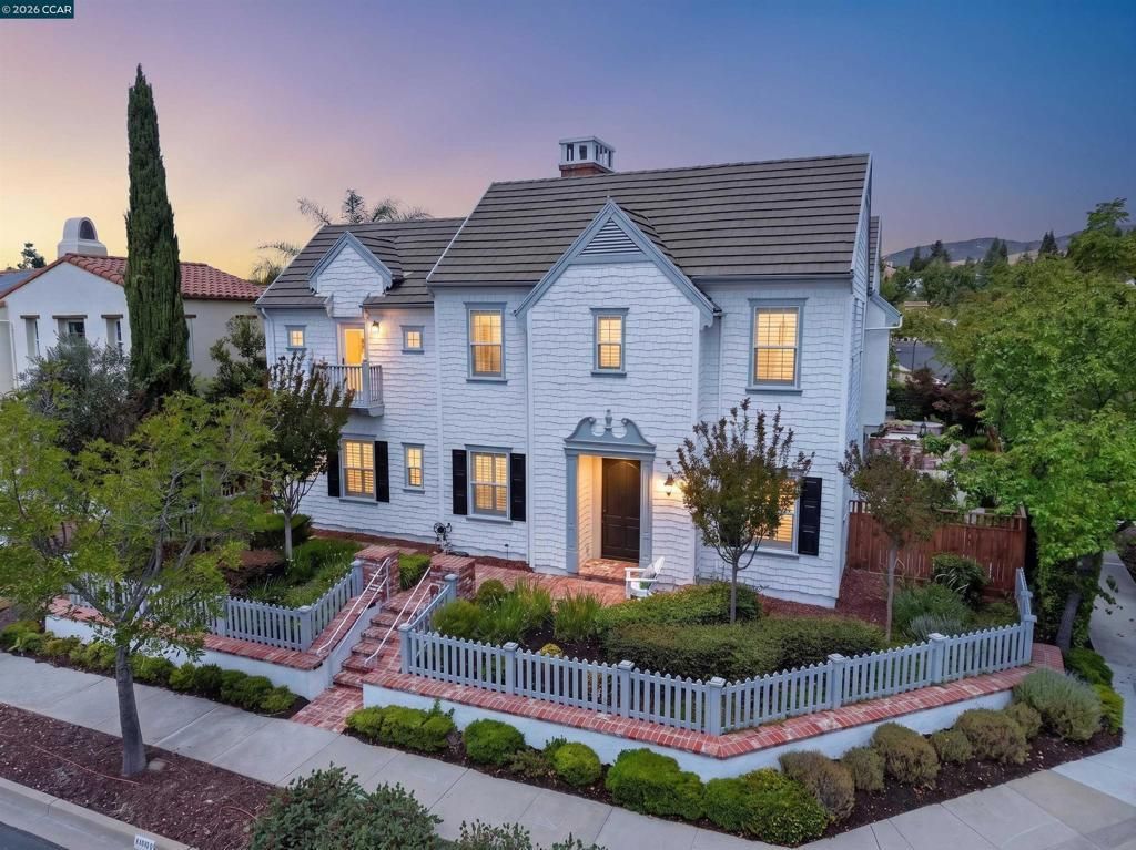 1967 Casablanca St, Danville