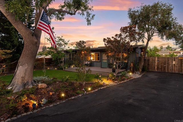 939 Ocean View Avenue, Encinitas