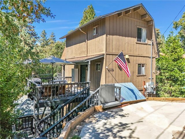 32794 Cougar Lane, Arrowbear