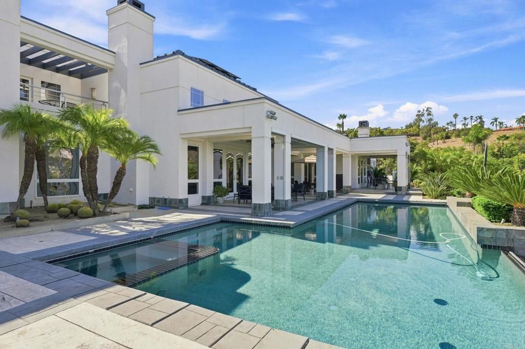 30306 Via Maria Elena, Bonsall