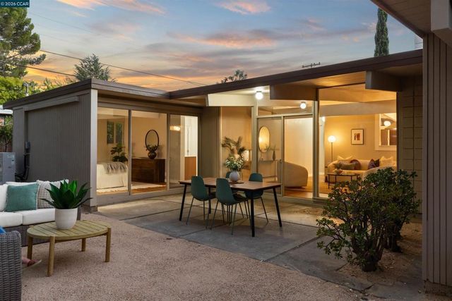 247 Los Cerros Ave, Walnut Creek