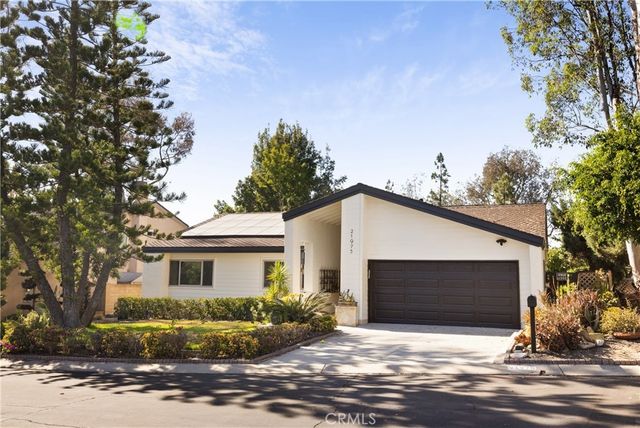 21975 Trailway, Lake Forest