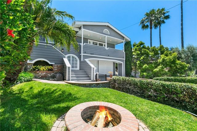 127 West Avenida De Los Lobos Marinos, San Clemente