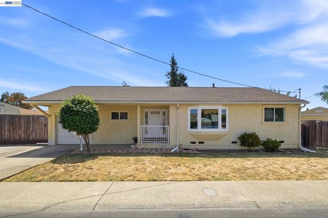 32235 Pulaski Dr, Hayward