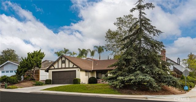 2664 La Gran Via, Carlsbad
