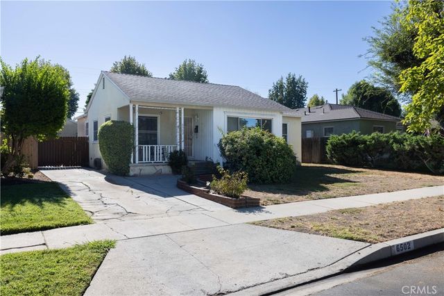 6502 Balcom Ave, Reseda