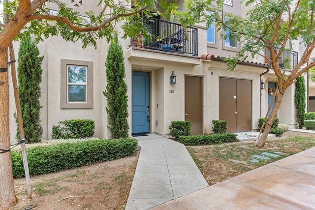 328 Waverunner Court, Santee