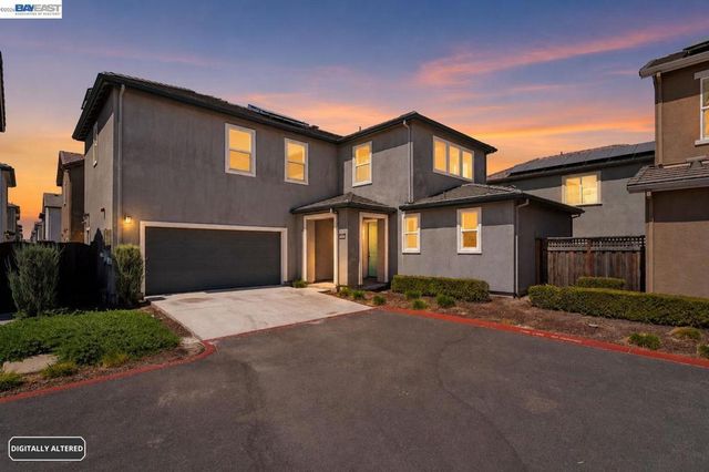 2107 Daimler St, Lathrop