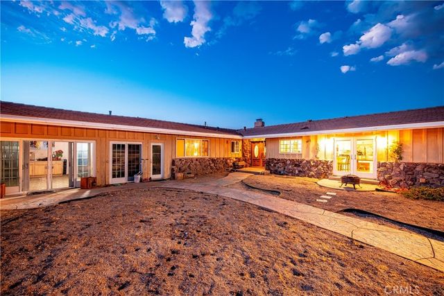 1032 W Avenue S14, Palmdale