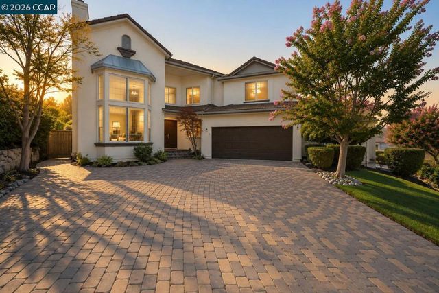 321 Zagora Drive, Danville