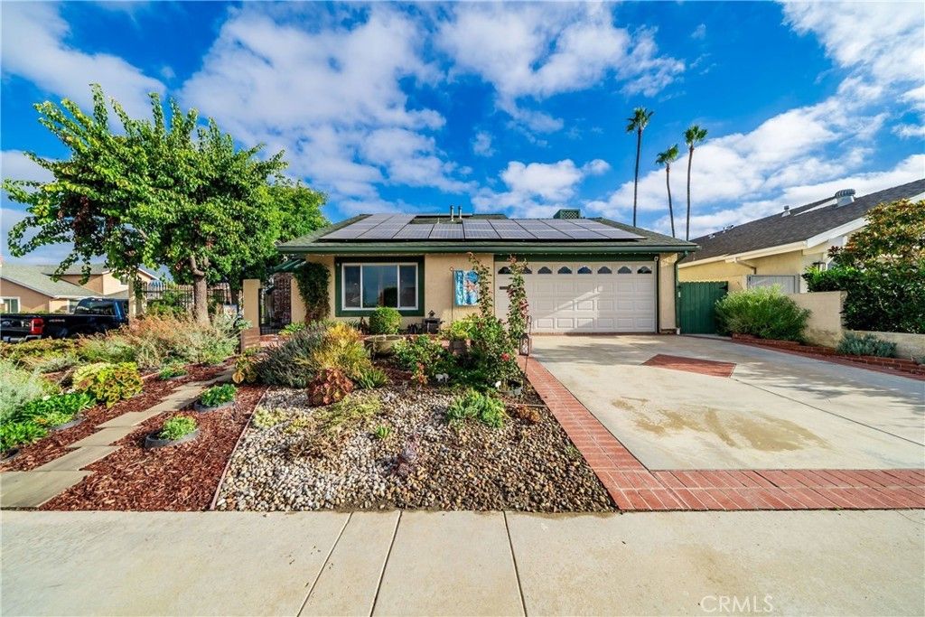 8381 Boothbay Circle, Huntington Beach