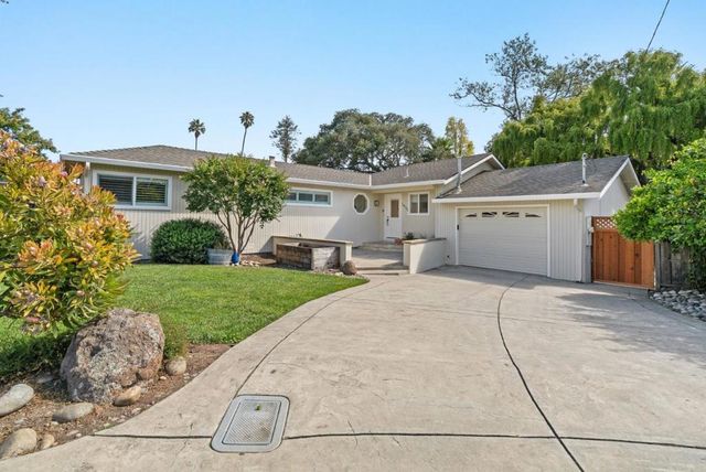 1435 Eastcrest Court, Santa Cruz