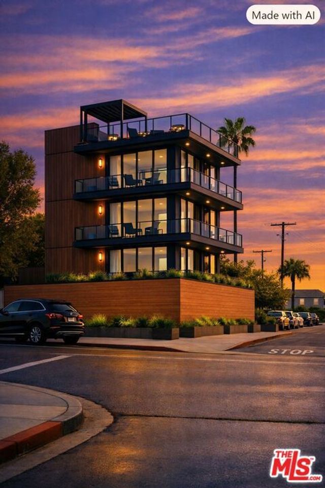 404 Venice Way, Los Angeles