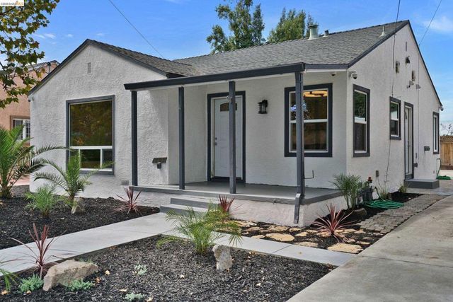 207 Bergedo Dr., Oakland