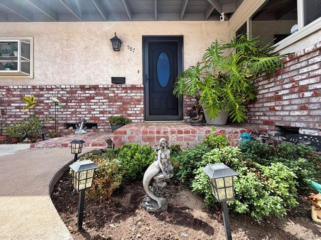 587 Brockwood Dr, El Cajon