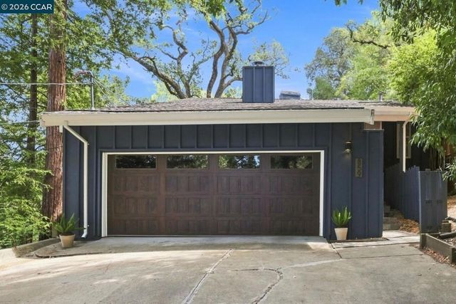 859 Mountain View Dr, Lafayette