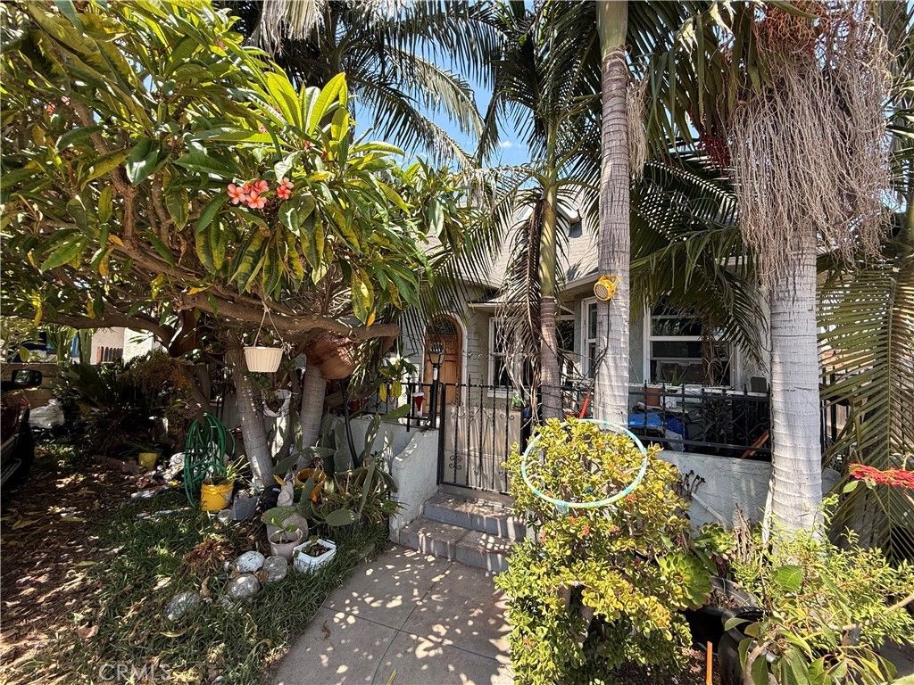 2527 Flower Street, Huntington Park