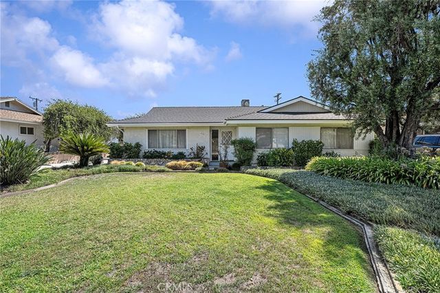 1057 W Bonnie Brae Court, Ontario