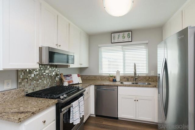 10760 N Magnolia Ave # B7, Santee