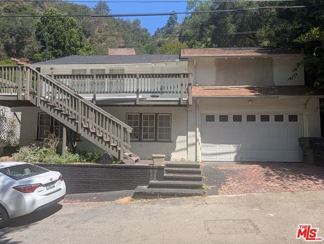 9699 Yoakum Drive, Los Angeles