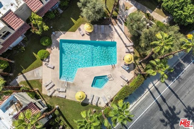 2700 Lawrence Crossley Road # 83, Palm Springs