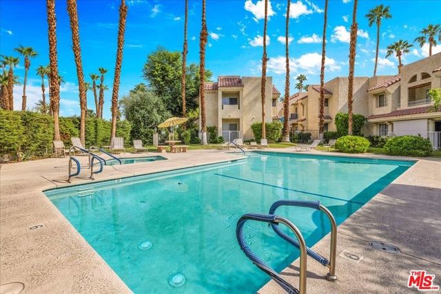 2700 Lawrence Crossley Road # 83, Palm Springs
