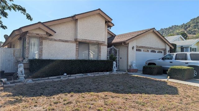 1122 Reggio Place, Pomona