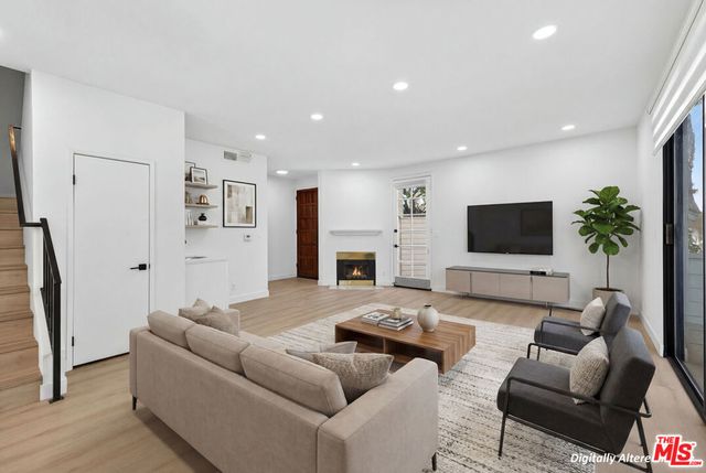 1754 11th Street # 101, Santa Monica