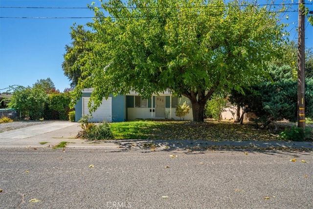 1490 Orange Street, Red Bluff