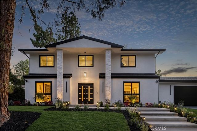 24208 Hatteras, Woodland Hills