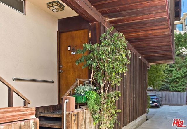11616 Chenault Street # 11, Los Angeles