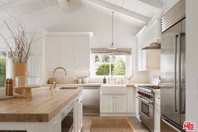 6456 Sycamore Meadows Drive, Malibu