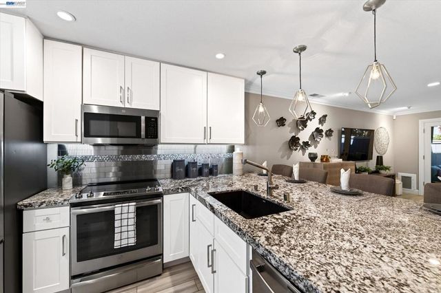 4125 Amberwood Cir, Pleasanton