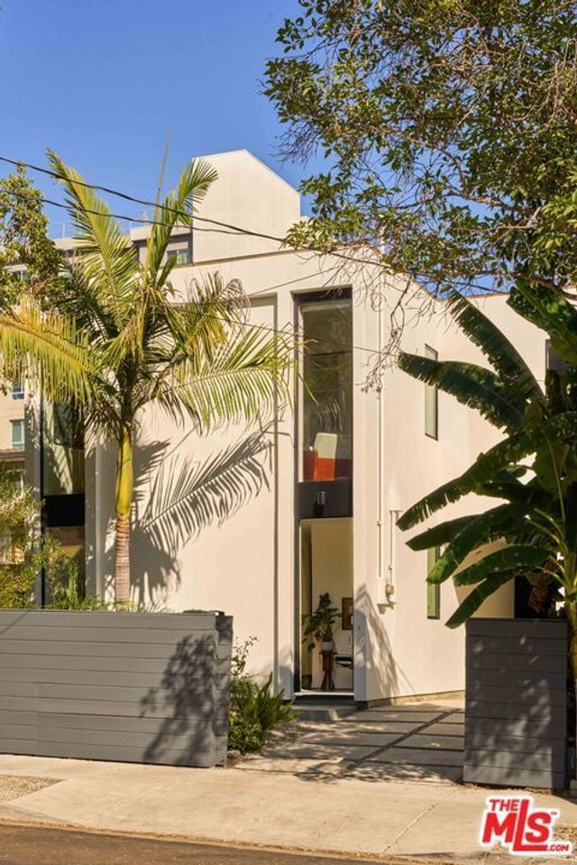 304 N Mountain View Avenue, Los Angeles