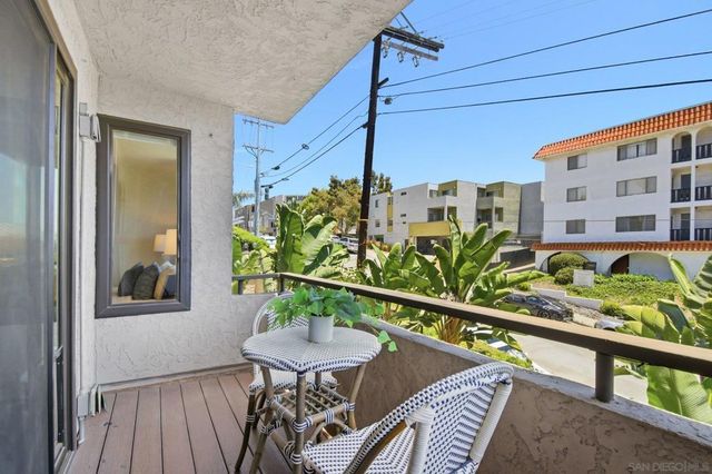 3940 Dove Street # 204, San Diego