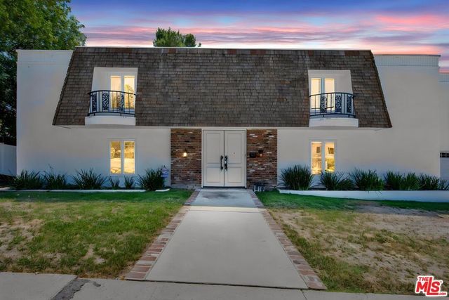 16608 Park Lane Circle, Los Angeles