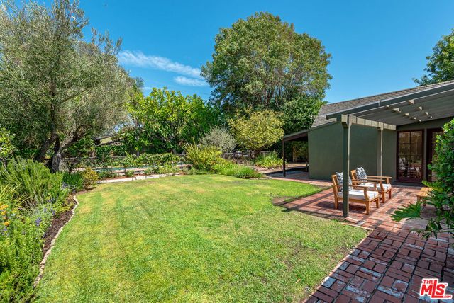 3306 Veteran Avenue, Los Angeles