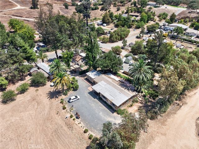 32800 Los Encinos Road, Temecula