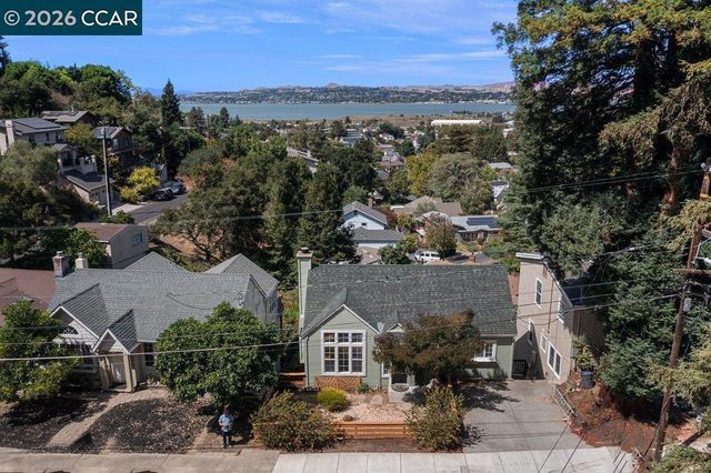 1160 Arlington Way, Martinez