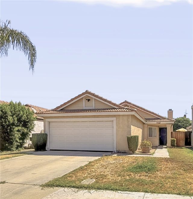 1475 Almond, Perris