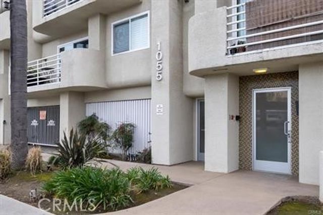 1055 Orizaba # 6, Long Beach