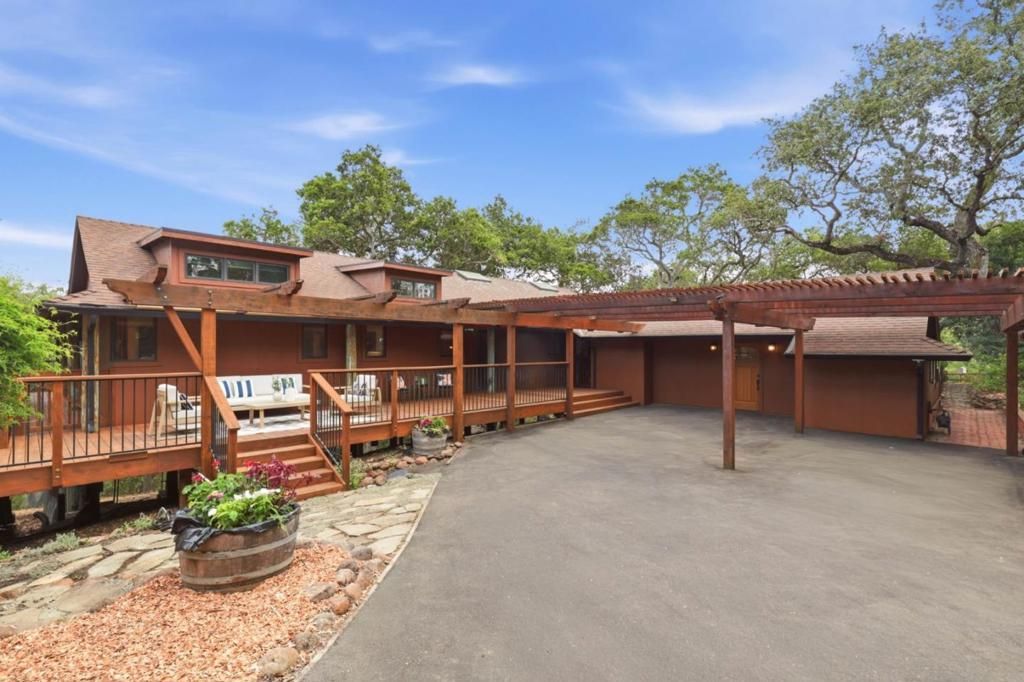 13124 Byrd Lane, Los Altos Hills