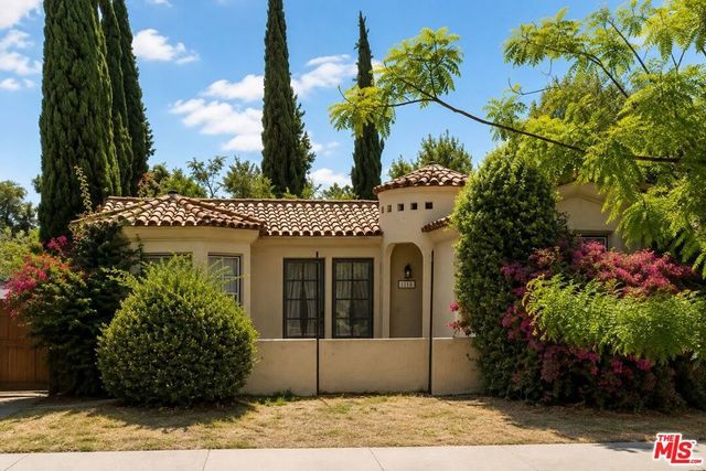 1118 N Isabel Street, Glendale