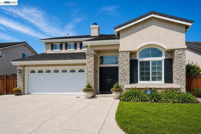 15100 Shining Star Ln, San Leandro