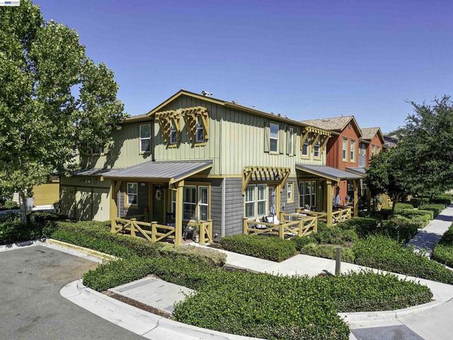 454 Persimmon Cmn # 14, Livermore
