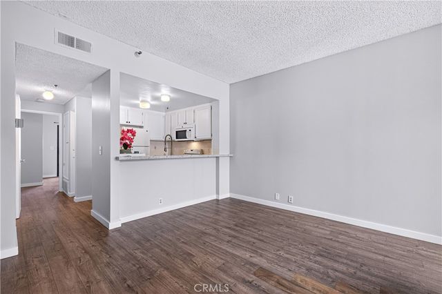730 W 4th Street # 308, Long Beach